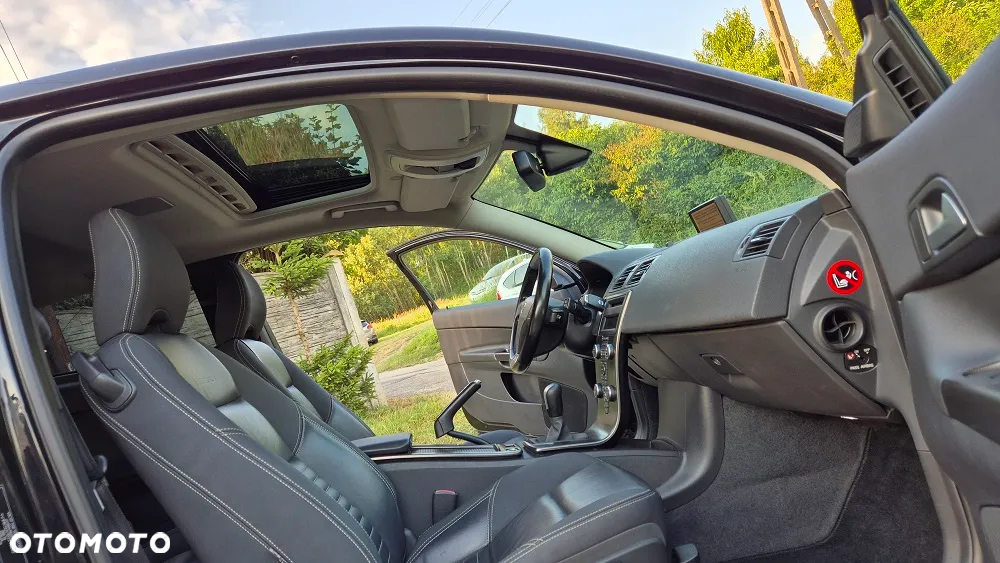 Volvo C30 D4 R-Design - 19