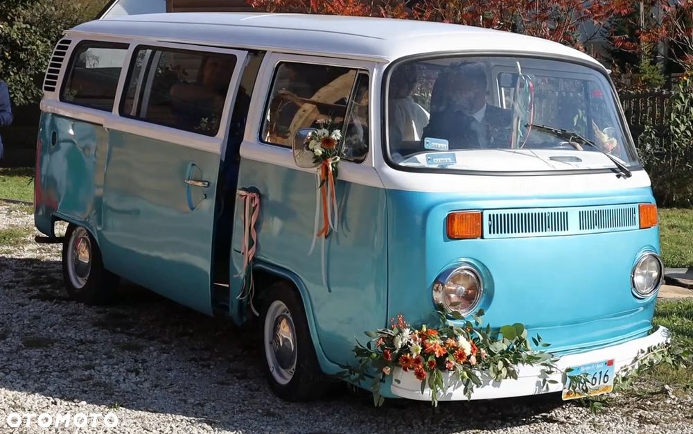Volkswagen Transporter - 1