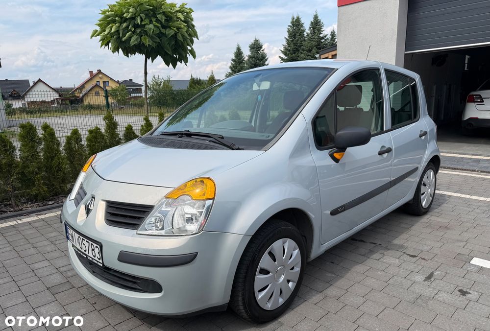 Renault Modus - 1