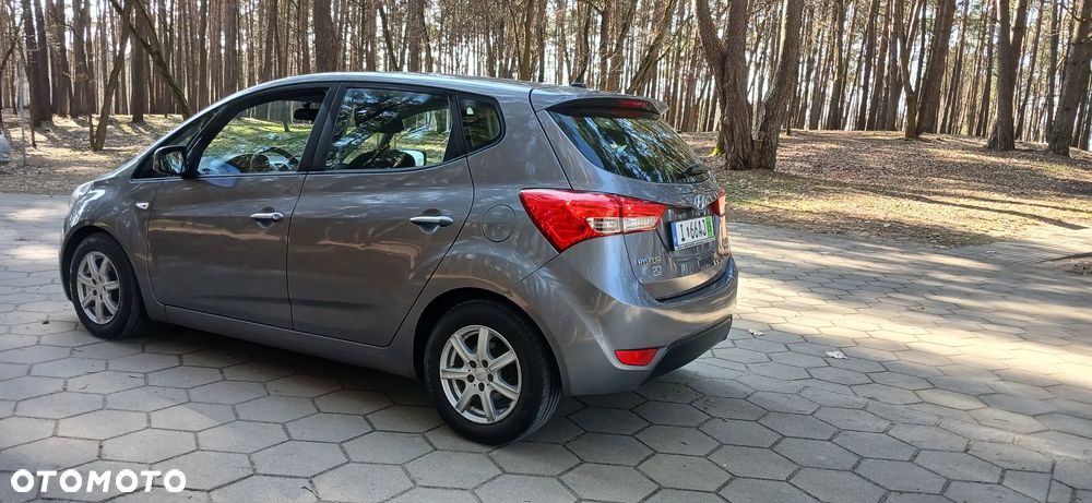 Hyundai i25 - 6