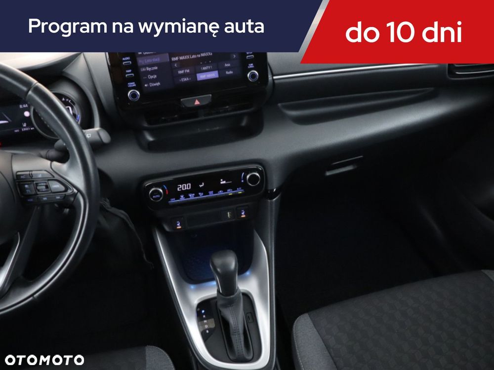 Toyota Yaris - 10