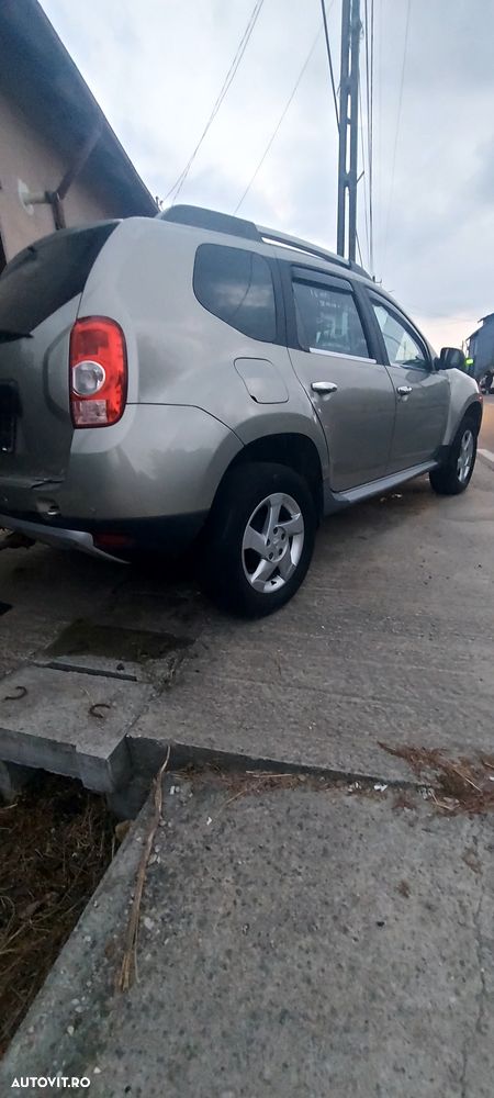 Dacia Duster 1.6 16V 105 4x2 Prestige - 4