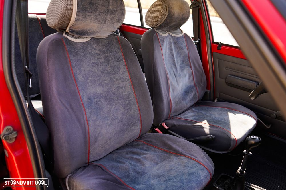 Peugeot 205 GLD 1.8 - 9