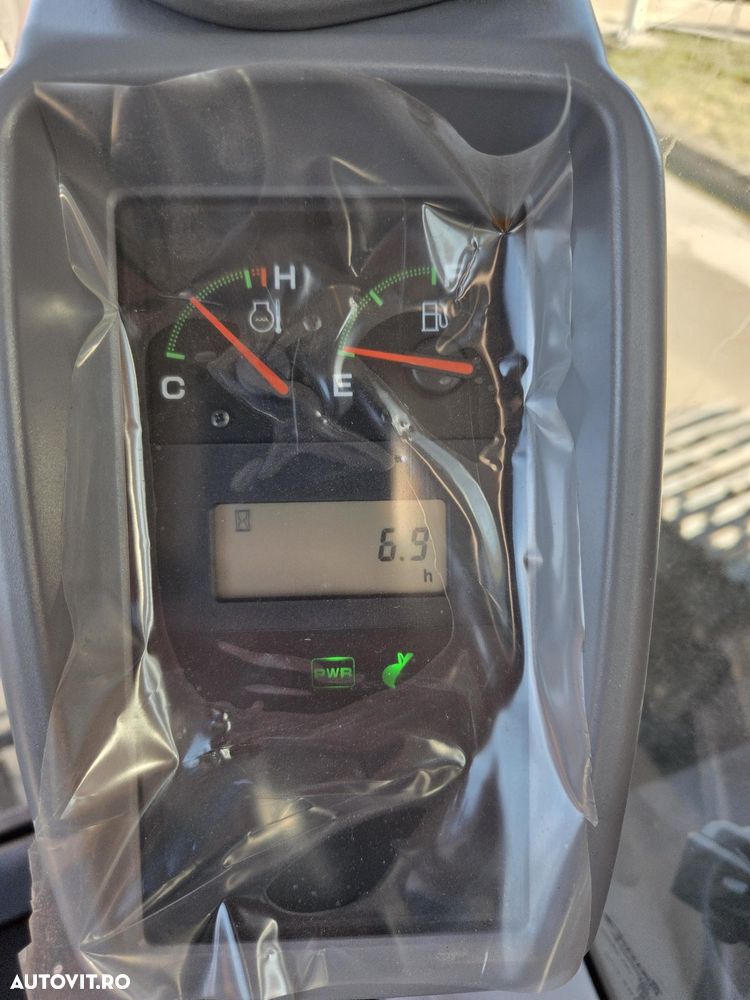 Hitachi 14 tone, 2025, NOU, Cupa 0,8m, Adancime sapare 4,5m, latime 2,49m, inst picon pe brate, Aer conditionat, hidraulica HITACHI, protectie cabina, motor ISUZU, posibilitate leasing-PROMOTIE 79.900 EUR+Tva - 21