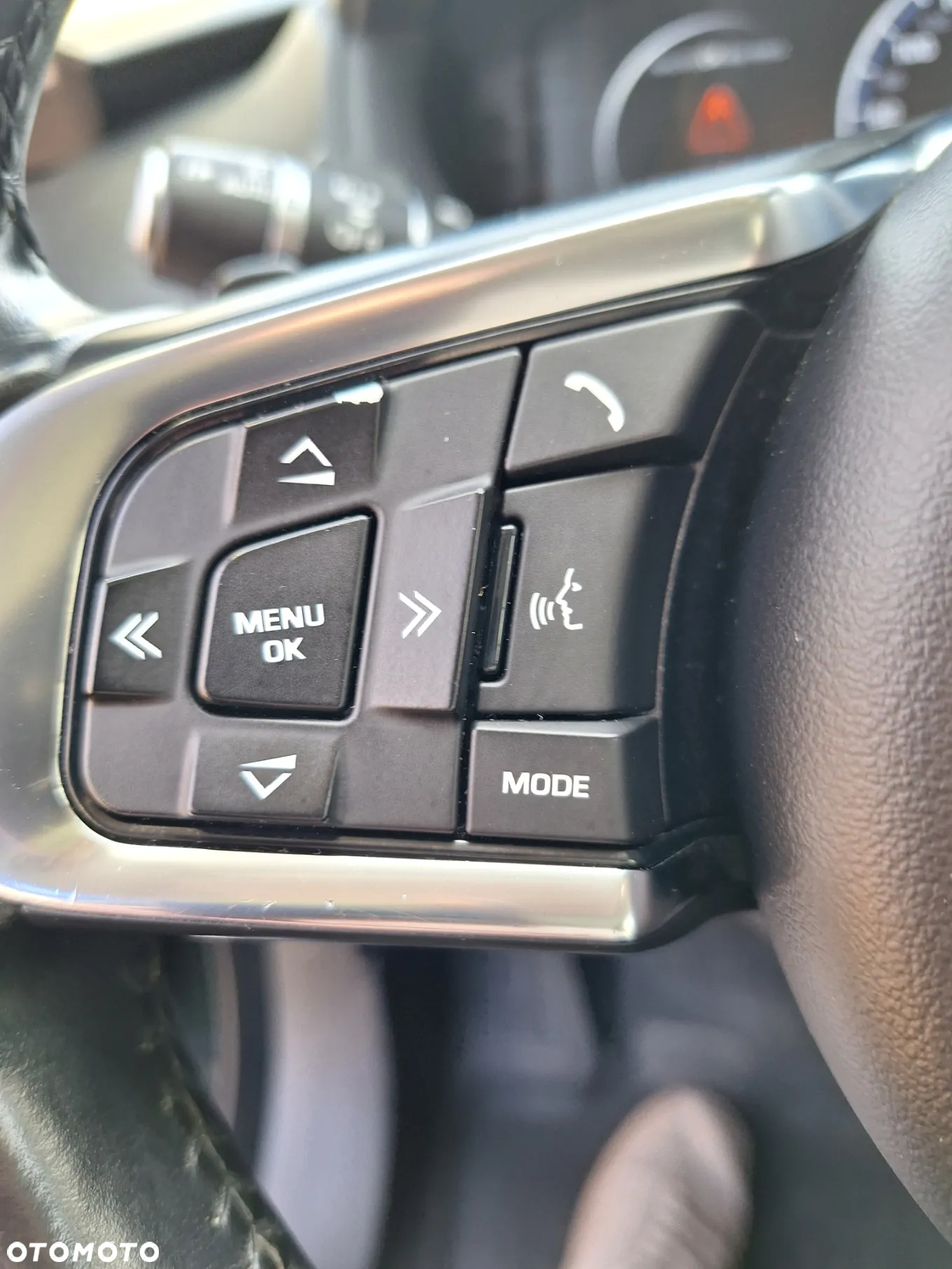 Jaguar F-Pace 2.0 i4D AWD R-Sport - 13