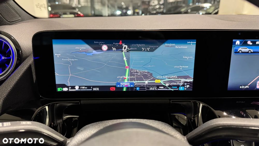 Mercedes-Benz GLA 200 AMG Line - 17