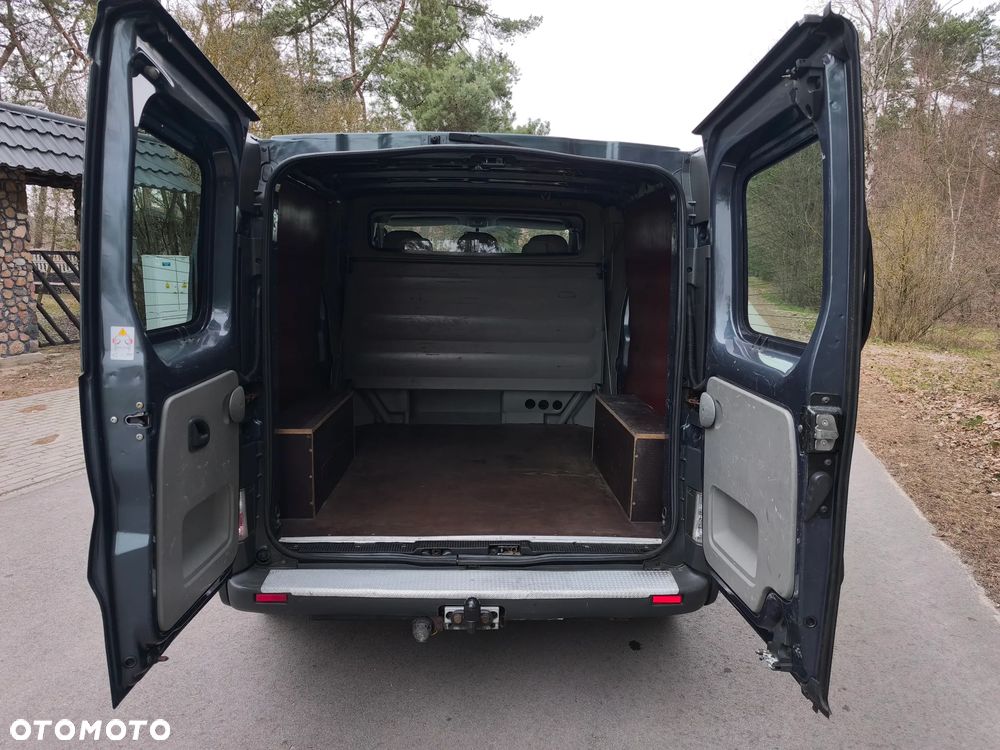 Opel Vivaro - 27