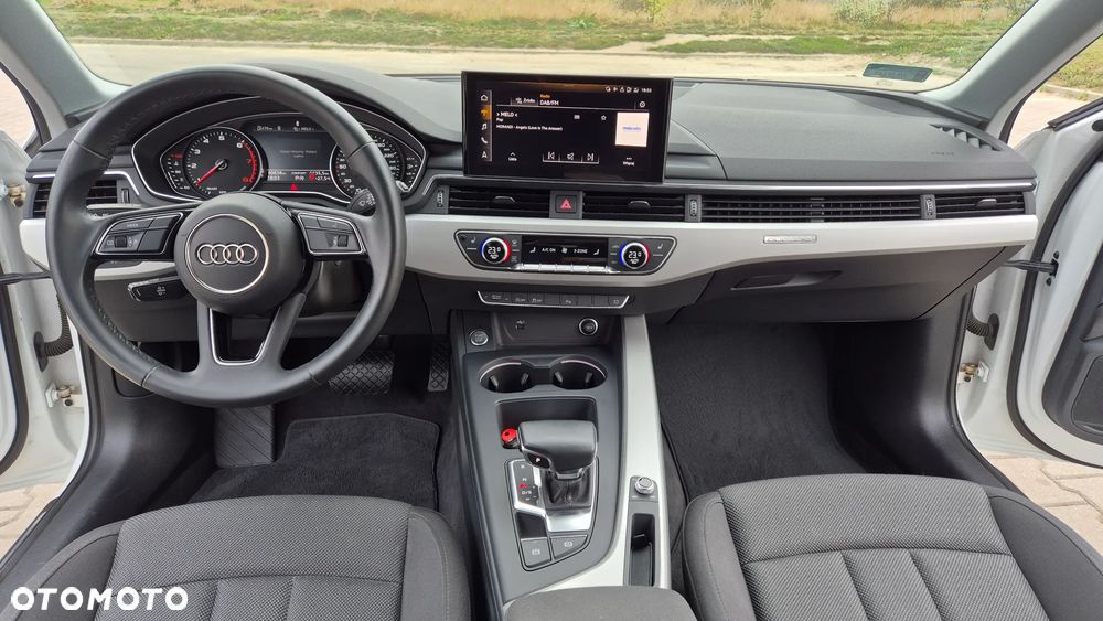 Audi A4 Avant 45 TFSI quattro S tronic - 9