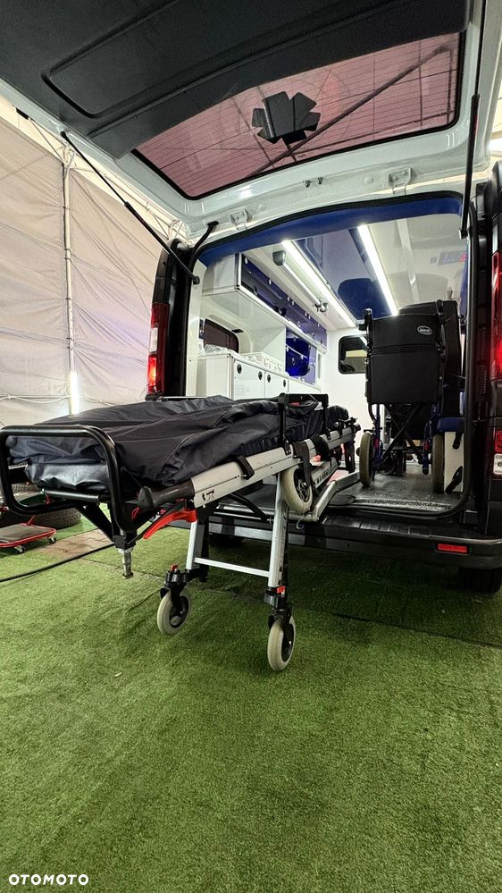 Renault Trafic - 12