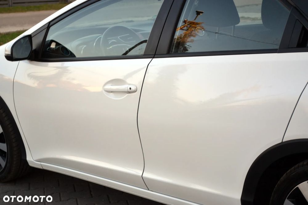 Honda Civic 1.8 i-VTEC Comfort - 12
