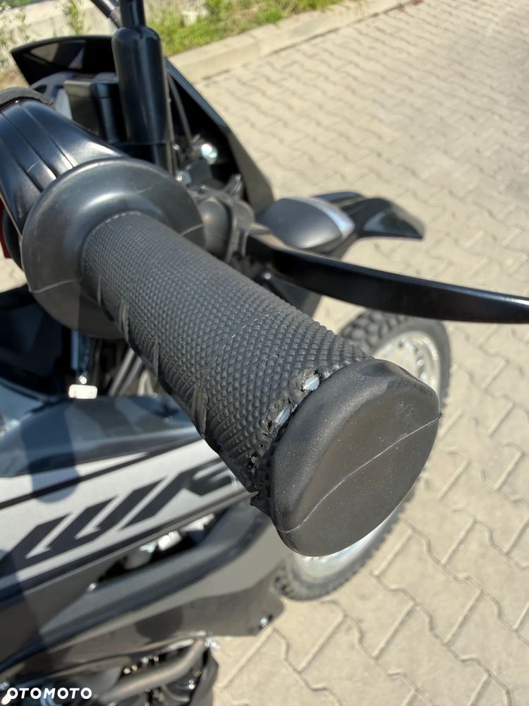 Yamaha WR - 13