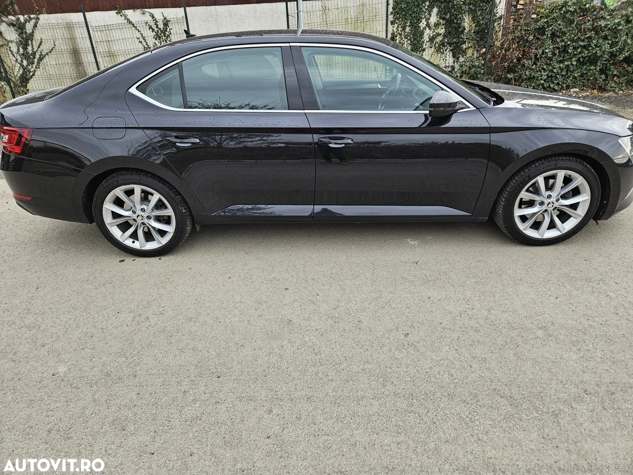 Skoda Superb 2.0 TDI DSG 4X4 Style - 3