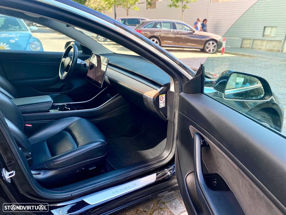 Tesla Model 3 Long-Range Dual Motor AWD - 19
