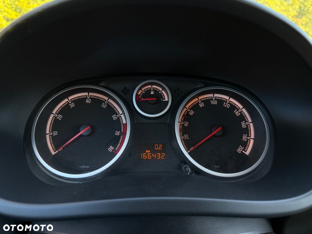 Opel Corsa 1.2 16V - 13