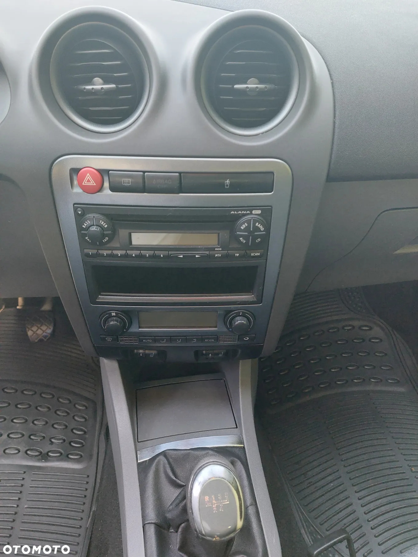 Seat Ibiza 1.2 12V Comfort Edition - 18