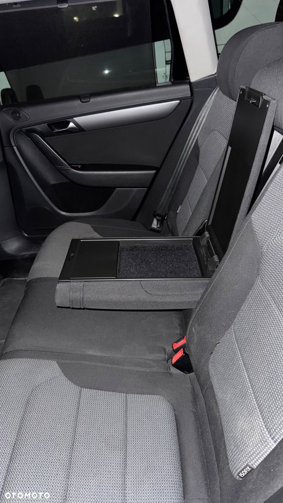 Volkswagen Passat 2.0 TDI BlueMotion Technology Comfortline - 18