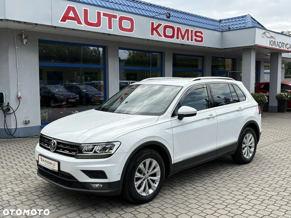 Volkswagen Tiguan - 1