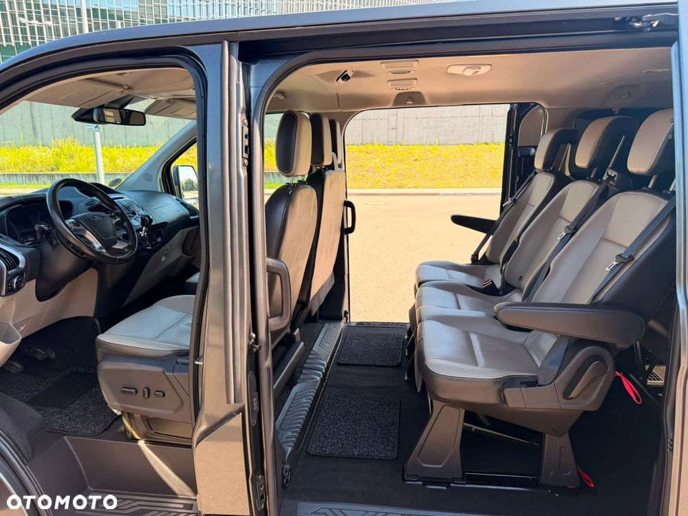 Ford Tourneo Custom 310 L2H1 VA Titanium - 27