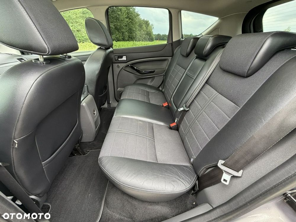 Ford Kuga - 18