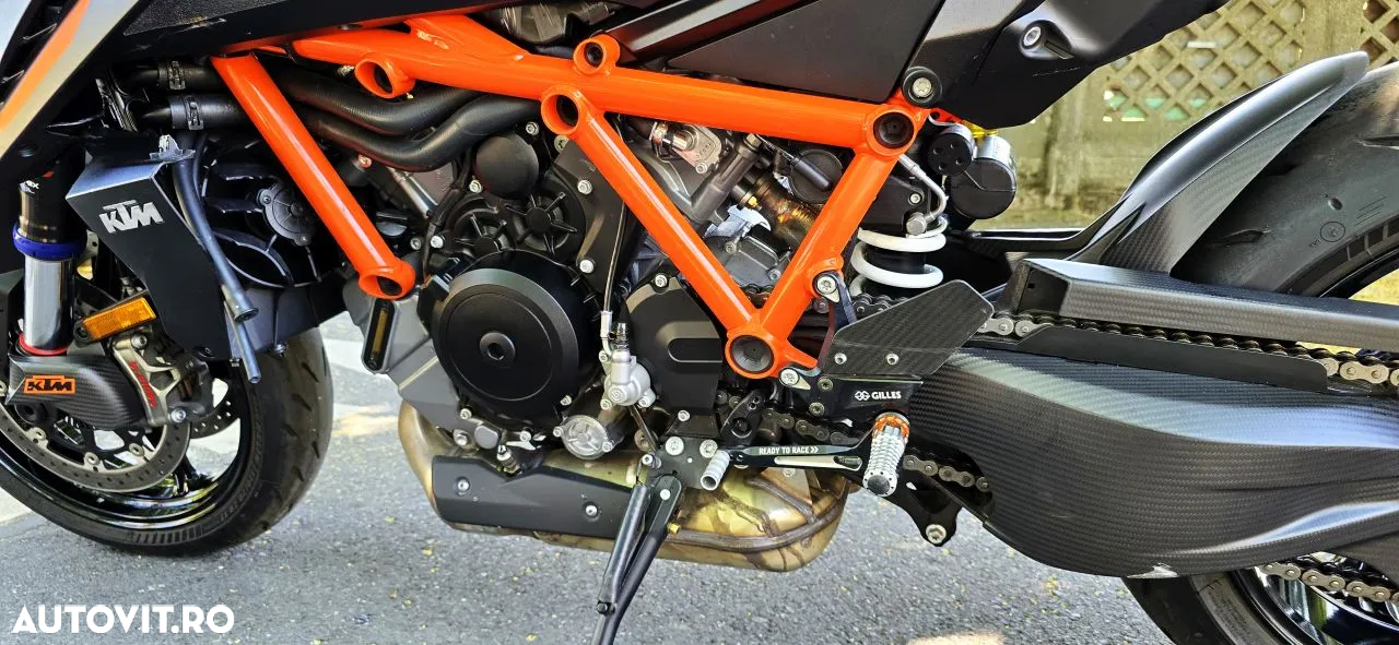KTM 1390 Super Duke - 4