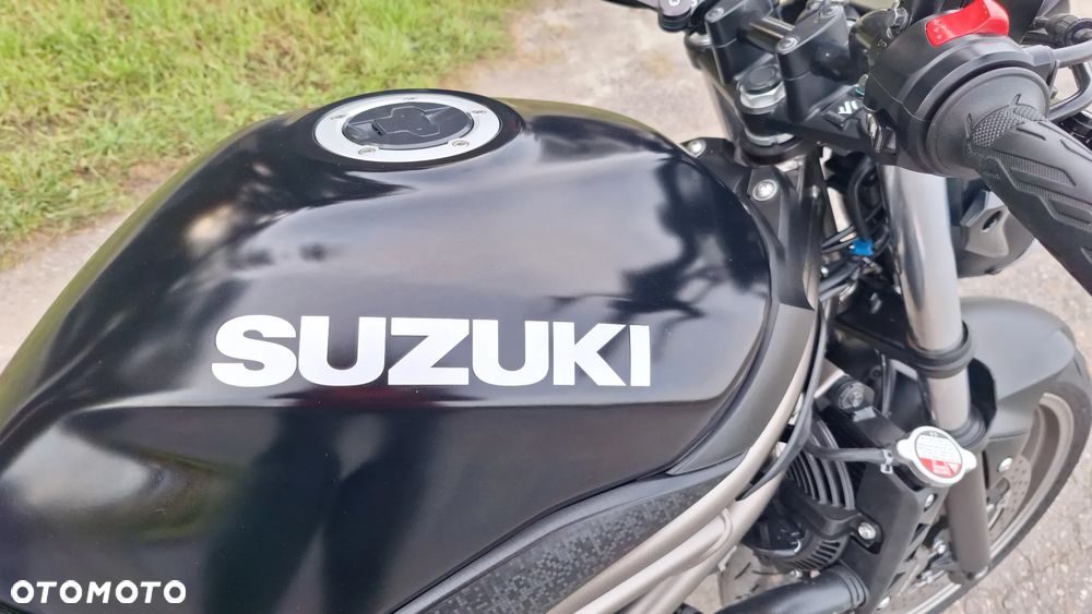 Suzuki SV - 29