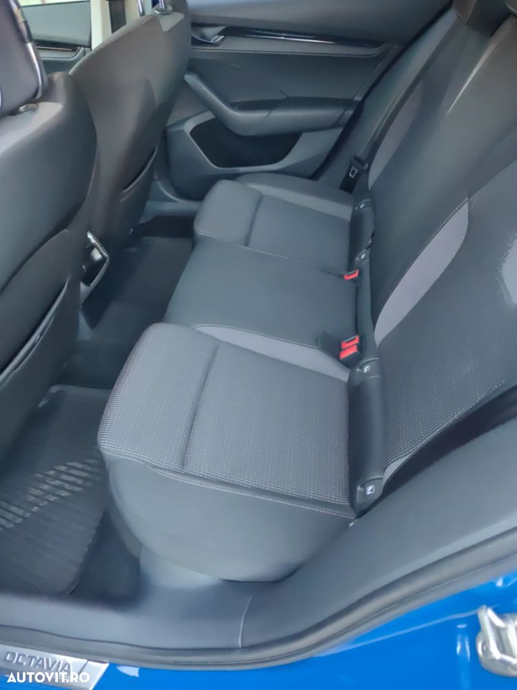 Skoda Octavia 2.0 TDI DSG Style - 10