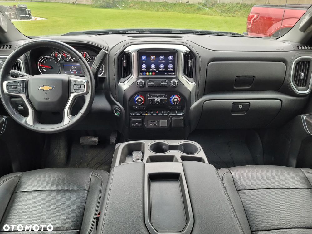 Chevrolet Silverado - 9
