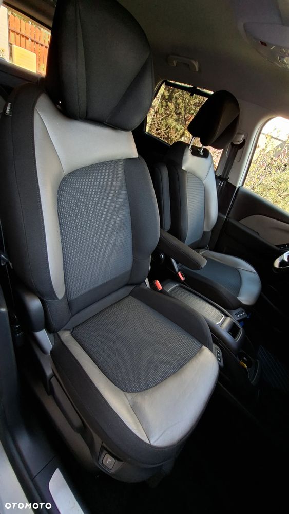 Citroën C4 Picasso e-HDi 115 ETG6 Exclusive - 17