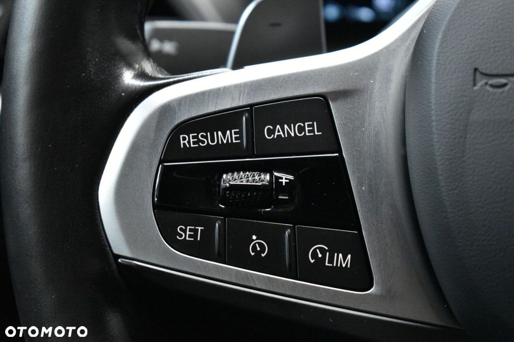 BMW Seria 3 - 16