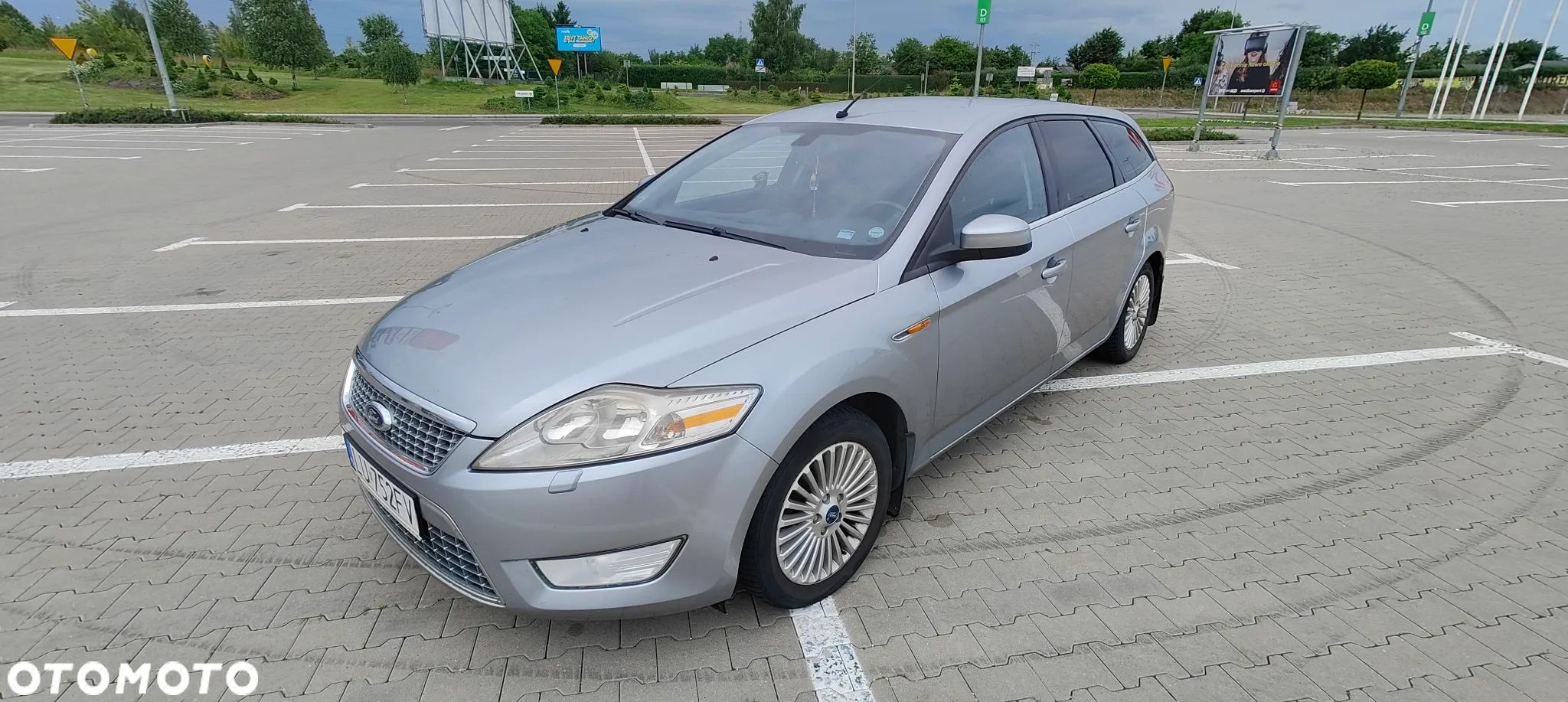 Ford Mondeo 2.5 Titanium - 1