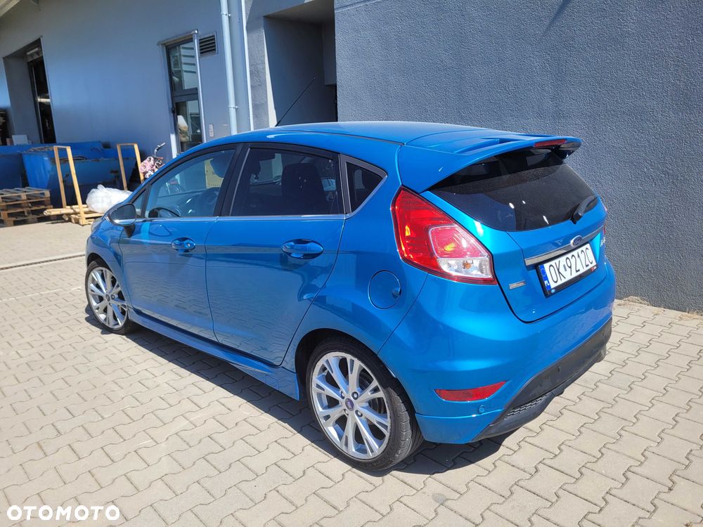 Ford Fiesta - 2