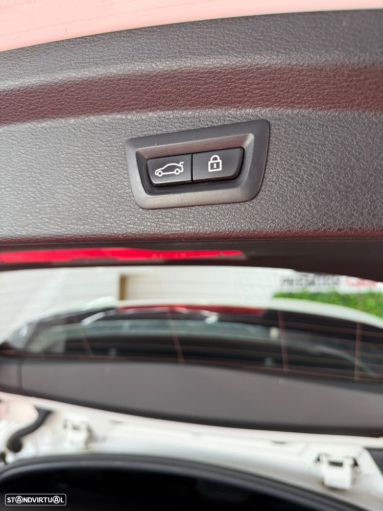BMW X2 18 d sDrive Auto Pack M - 24