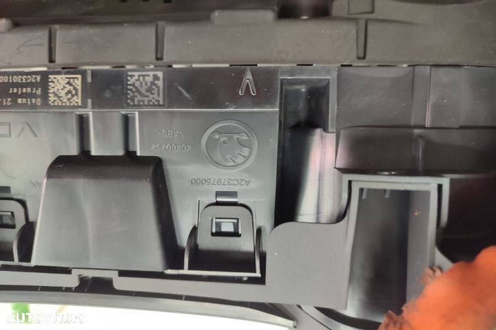 Ceasuri bord a2c37975000 5e0920871d Skoda Octavia 3  [din 2013 pana  2017] seria - 3
