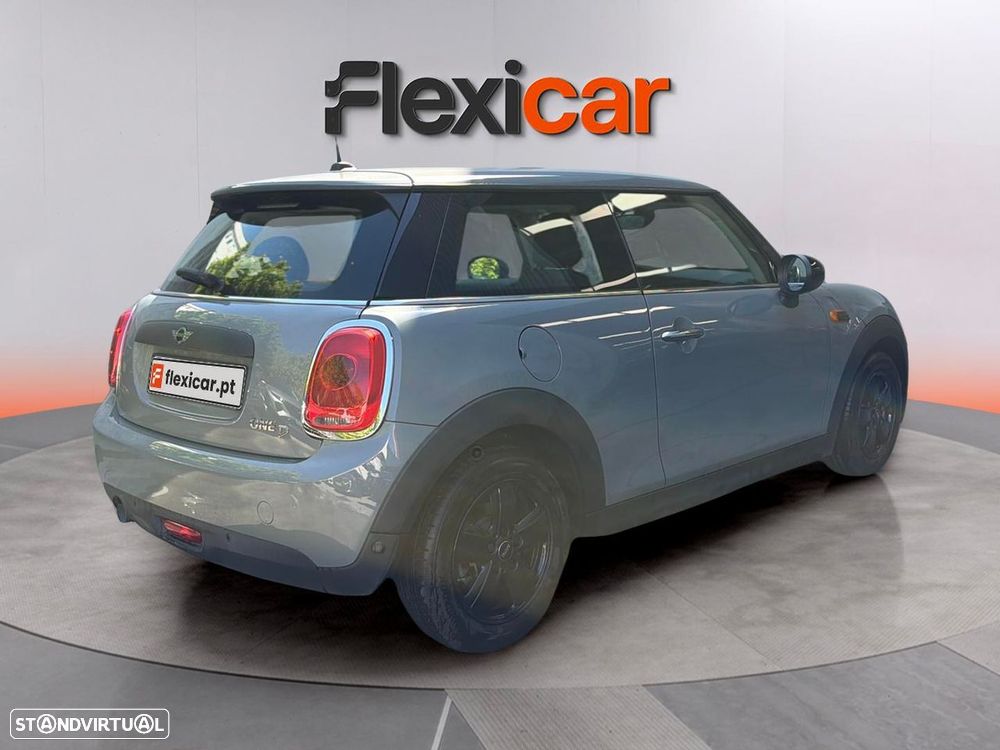 MINI 3 Portas One D - 6