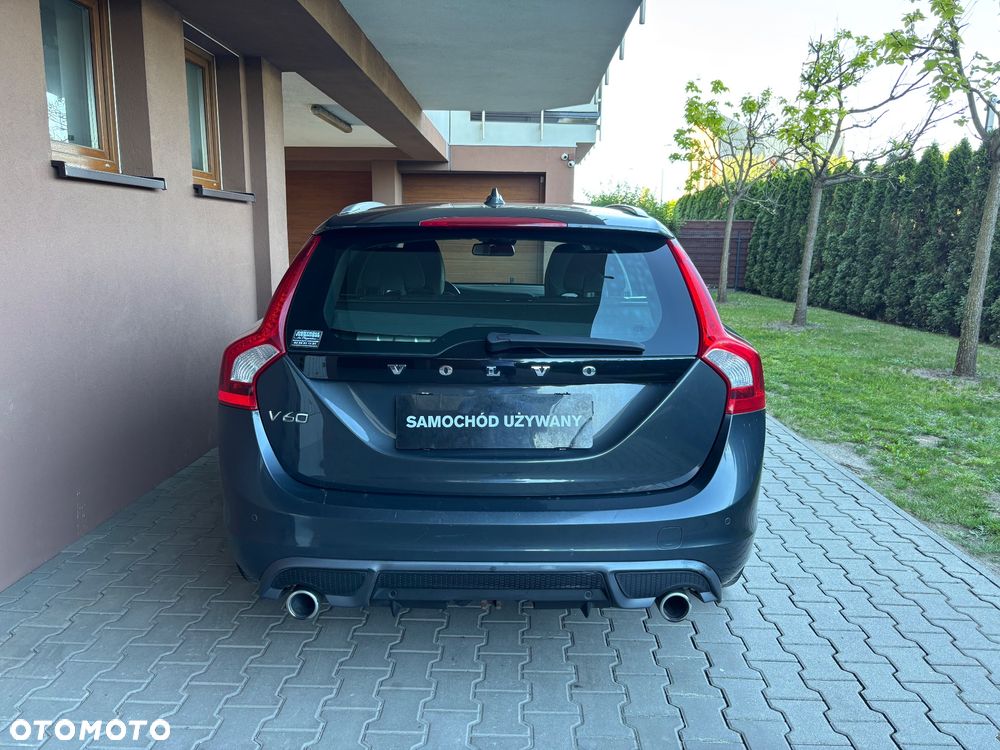 Volvo V60 D3 Geartronic R-Design - 13