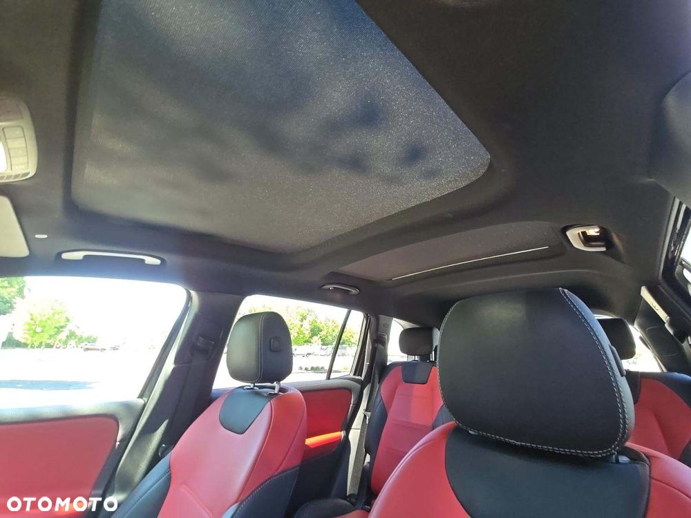 Mercedes-Benz GLB 250 4Matic 8G-DCT AMG Line - 11