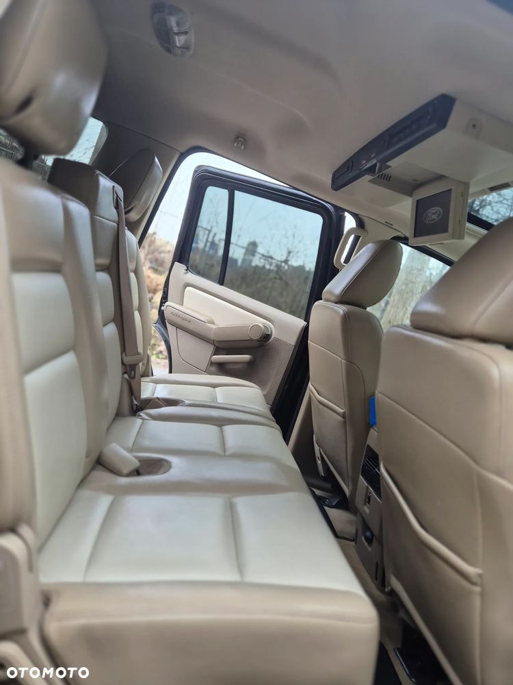 Ford Explorer 4.0 AWD - 9
