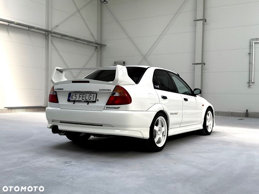 Mitsubishi Lancer - 6