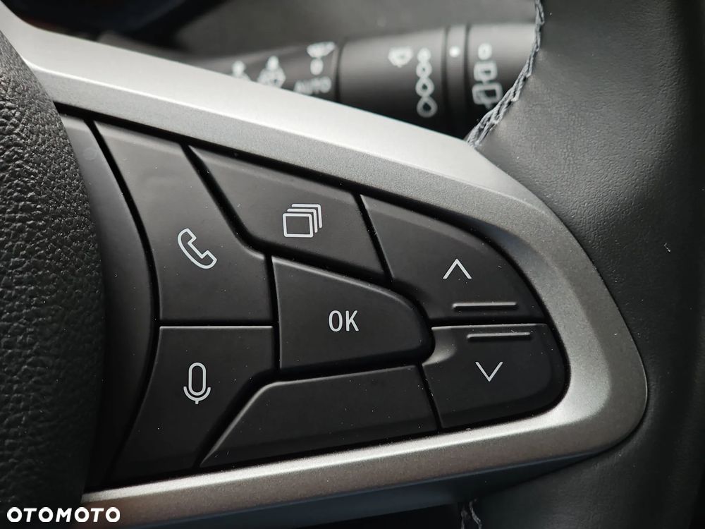 Dacia Duster 1.6 Full Hybrid 140 Journey MMT - 21