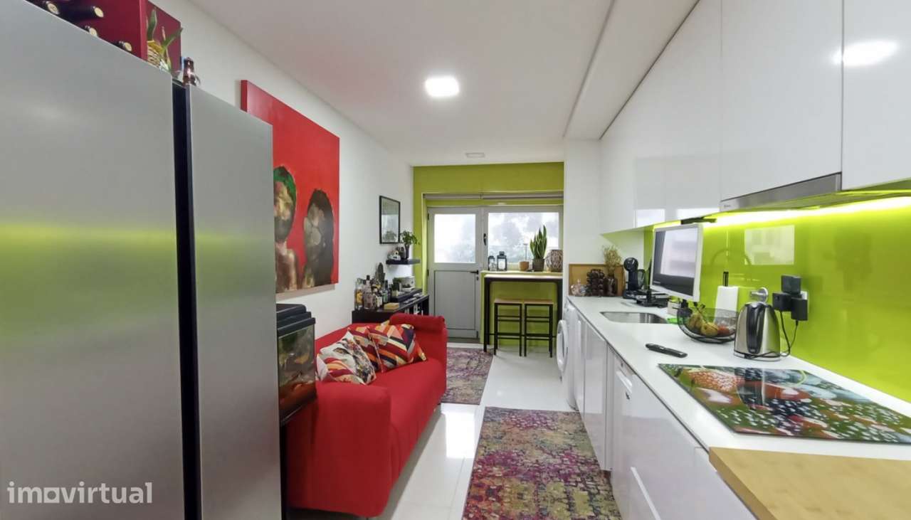 Arrendamento de Apartamento T2 em 1ª linha de mar, Árvore, Vila do C - Grande imagem: 4/20