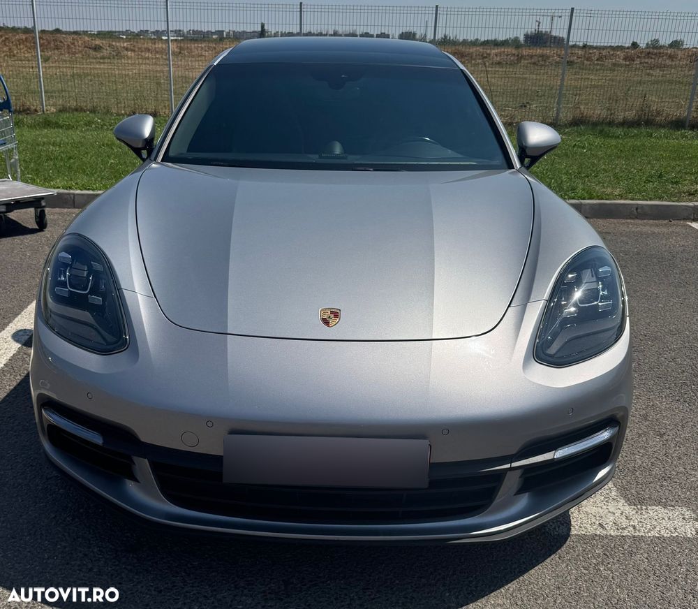 Porsche Panamera 4 E-Hybrid - 1