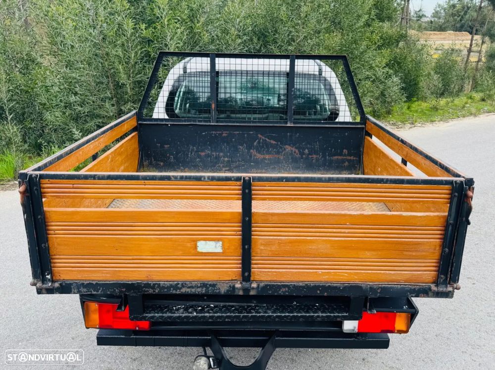 Mitsubishi L200 2.5 DI-D CD Intense AC/JLL - 11