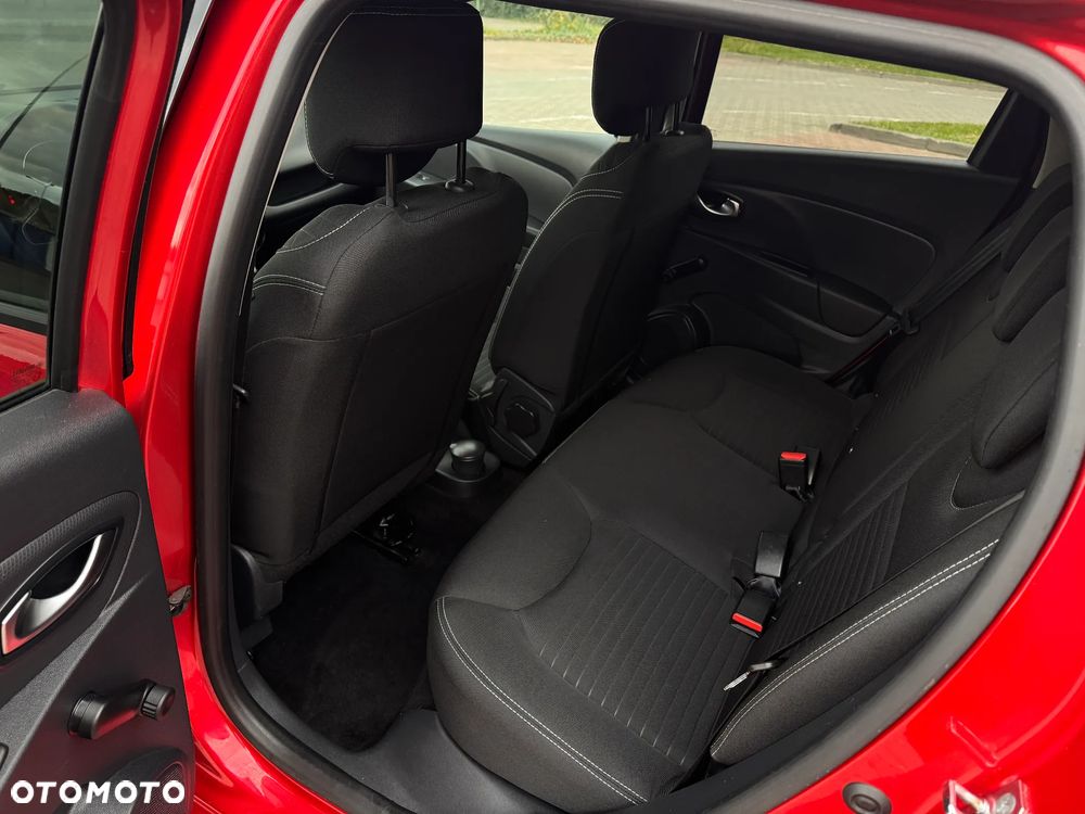 Renault Clio - 8