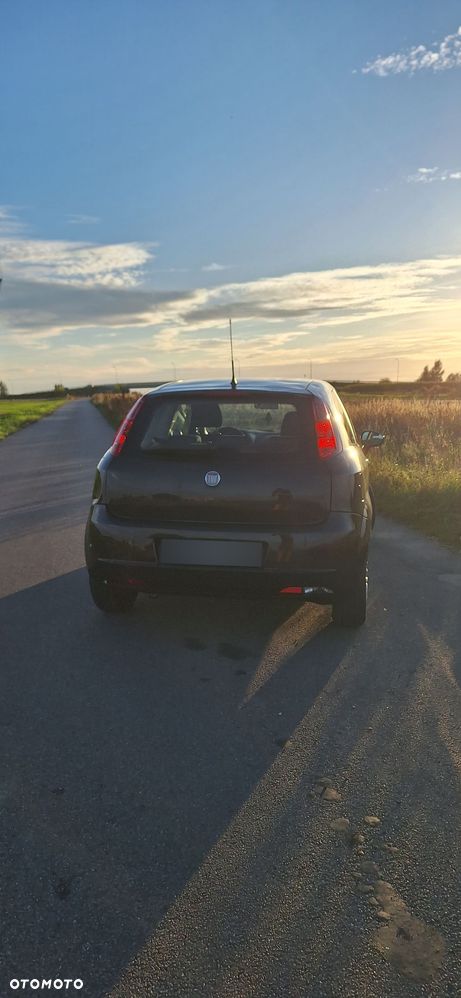 Fiat Grande Punto 1.2 8V Active - 4