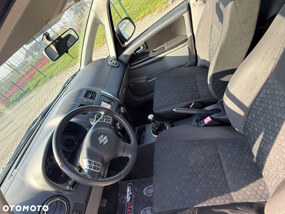 Suzuki SX4 - 17