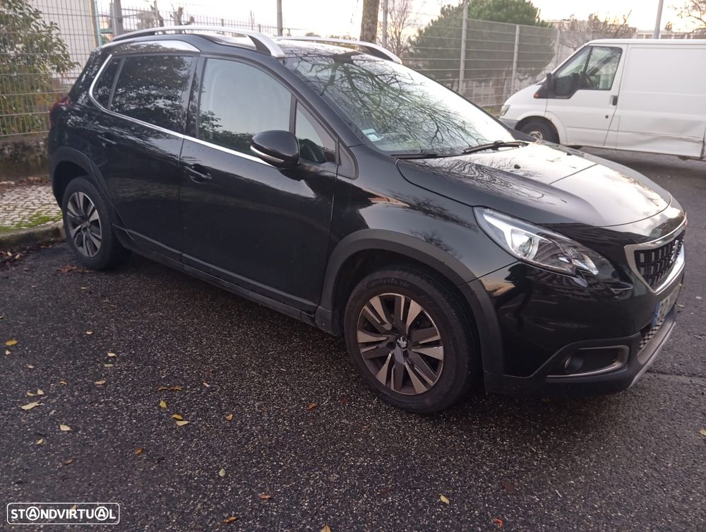 Peugeot 2008 1.2 PureTech Allure - 6