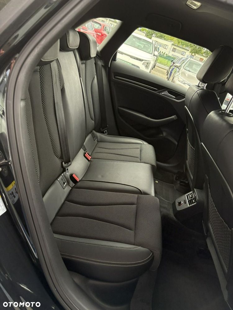Audi A3 Sportback - 18