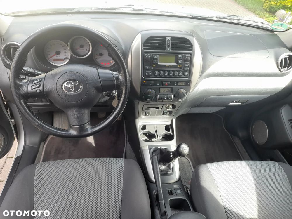 Toyota RAV4 2.0 VVT-i Sol - 21