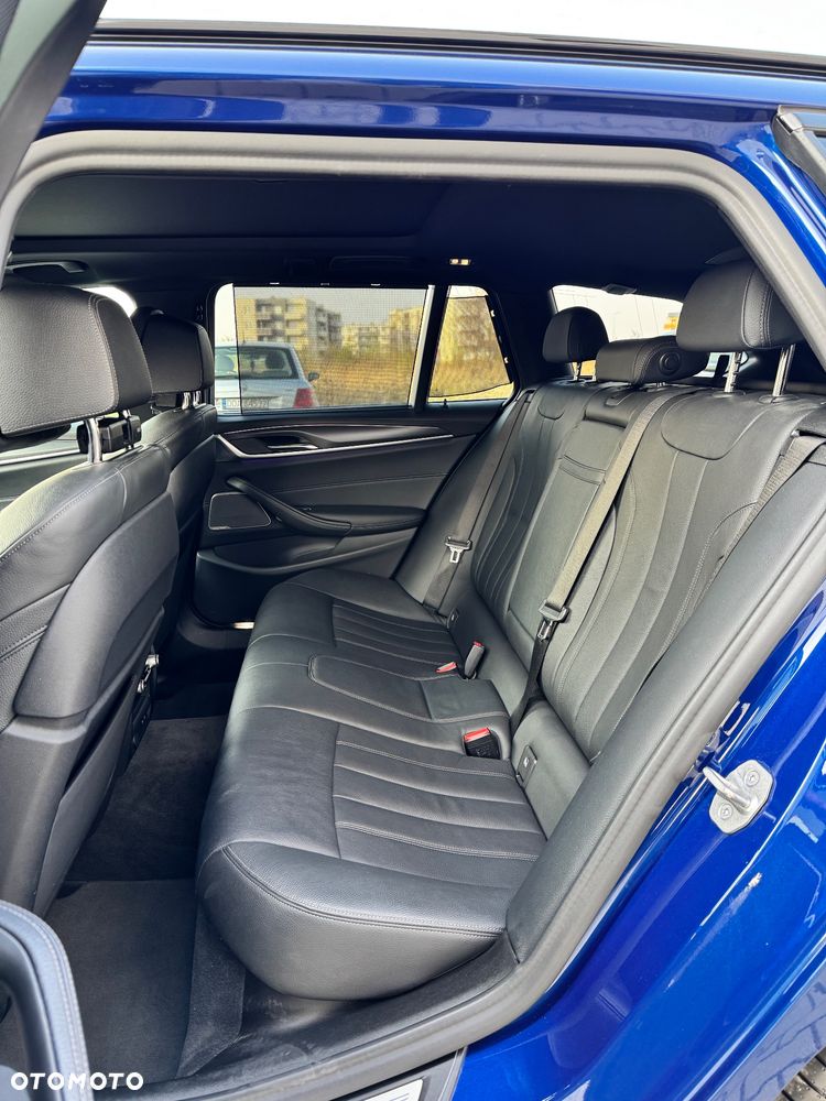 BMW Seria 5 530i xDrive mHEV M Sport sport - 34