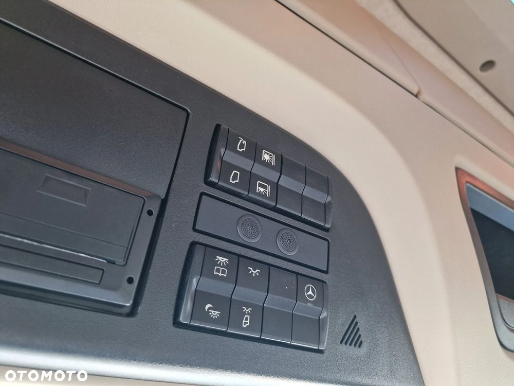 Mercedes-Benz Actros 1848 LS - 22